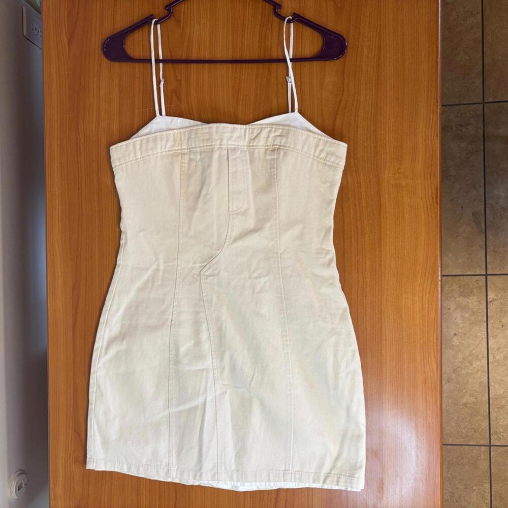 Zara Cream Sheath Dress with Spaghetti Straps for Cocktail